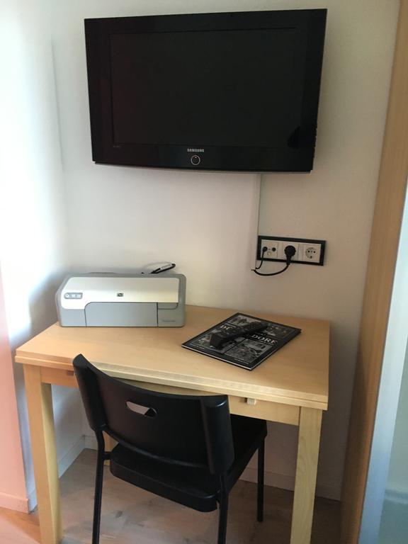Messe Ferienwohnung Duesseldorf Oberkassel Ngoại thất bức ảnh
