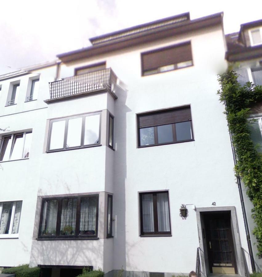 Messe Ferienwohnung Duesseldorf Oberkassel Ngoại thất bức ảnh